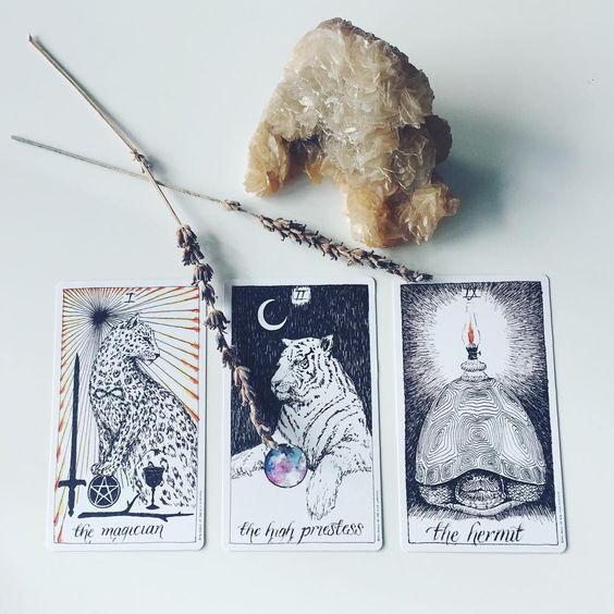 FULL MOON TAROT CARD READING